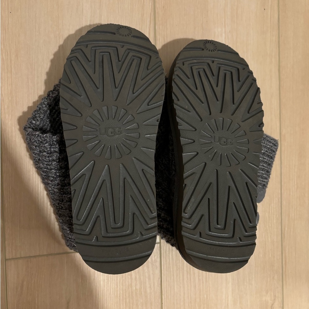 UGG Classic Solene Tall Boot - Picture 7 of 9